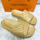 Chinelo Lo cout caramelo