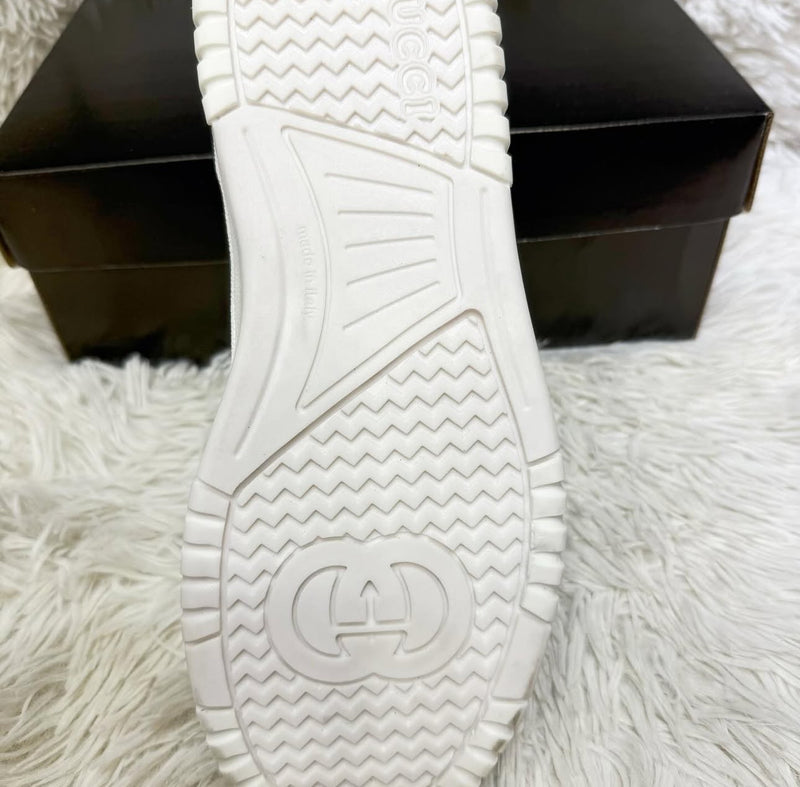 Modelo GU essenci all white