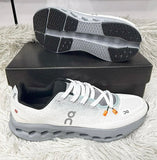 Modelo Driff low branco/cinza