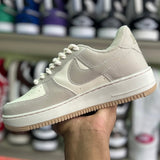 Modelo marc bege acinzentado