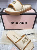 Chinelo Mi resort caramelo