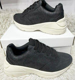 Modelo Gu menager preto/creme