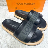 Chinelo Lo pris preto caramelo