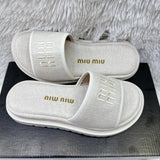 Chinelo Mi resort areia