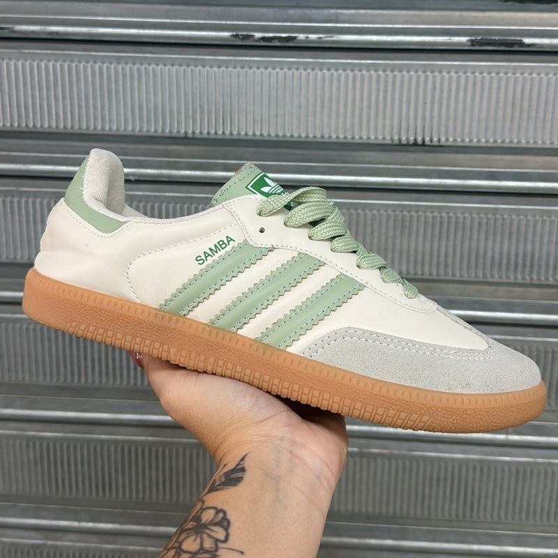 Modelo samba verde claro