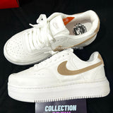 Modelo plataforma bege branco