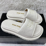 Chinelo Mi resort areia