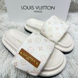 Chinelo Lo retrô branco