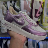 Modelo metálico roxo