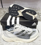 Modelo Ad running lost branco