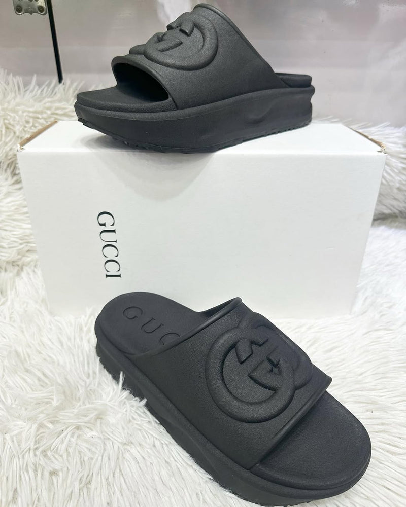 Chinelo Gu slide preto