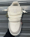 Trainer creme cravejado